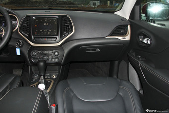 2014款自由光 2.4L自动都市版