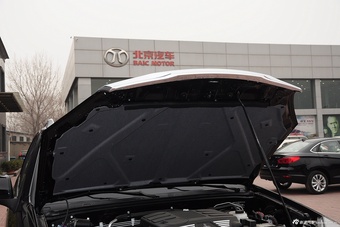 2015款哈佛H5智尊版2.0T手动两驱尊贵型