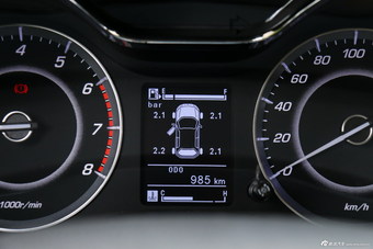 2015款 宝骏560 1.8L手动豪华型