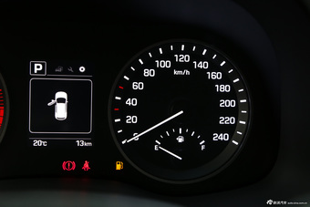 2015款全新途胜1.6T自动两驱智能型