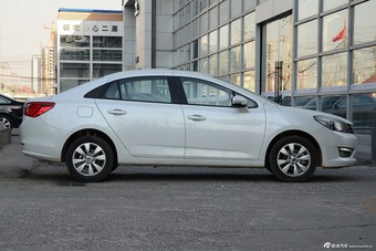 2015款东风风神L60 1.8L自动新享型