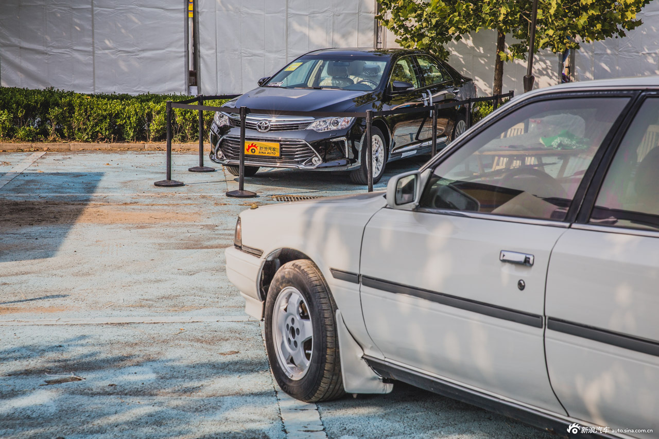 丰田凯美瑞全球家族亮相老爷车展