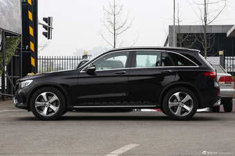 2016款奔驰GLC300 2.0T自动4MATIC动感型