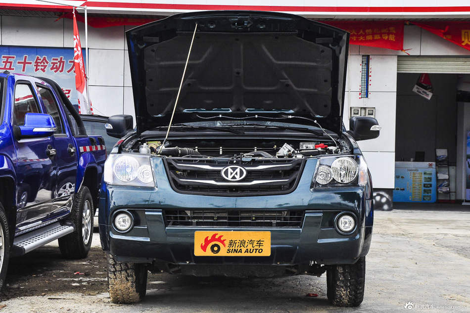 2014款骐铃T5 2.8T手动两驱超值版加长轴距JE493ZLQ4E