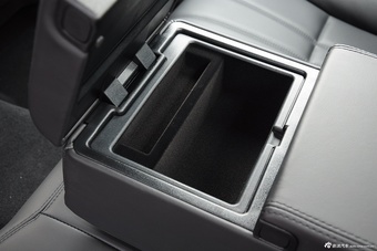 2015款捷豹XJL80周年版