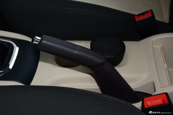 2015款艾瑞泽M7 1.8L手动宽适版