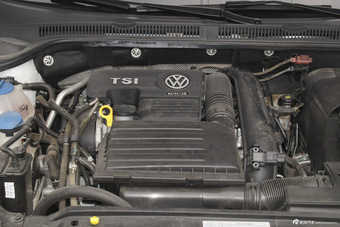 2015款速腾1.4T手动舒适型230