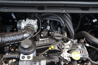 2016款瑞风M3 1.6L手动豪华型宜家版