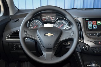 2017款科鲁兹1.5L自动先锋版