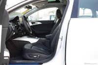 2016款奥迪A6L 3.0T自动45TFSI quattro运动型