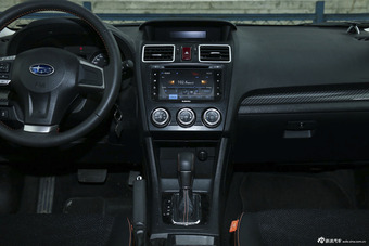 2015款斯巴鲁XV 2.0L自动特装运动版