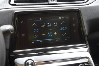 2016款标致308 1.6T自动尊贵版