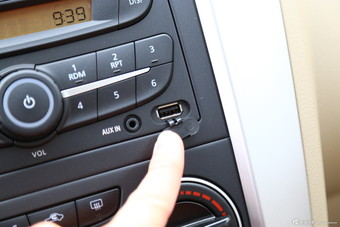 2014款启辰D50精彩版