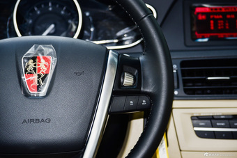 2014款荣威550S 1.8L自动智选版