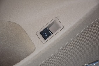 2015款速腾1.6L自动舒适