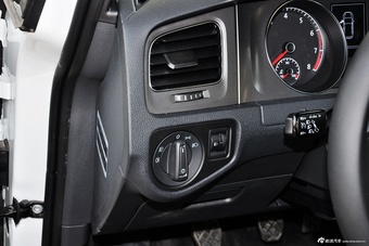 2015款高尔夫1.4TSI手动舒适型