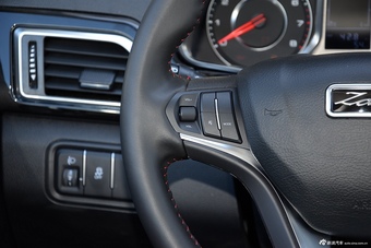 2015款众泰大迈X5 1.5T手动尊贵型