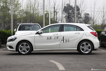 2016款奔驰A级 A180 1.6T自动