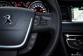 2015款东风标致508自动旗舰版