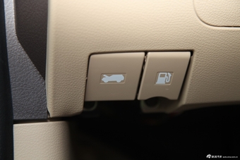 2014款宝骏730 1.5L手动舒适型