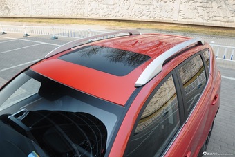 2015款吉利GX7 2.0L自动运动版尊贵型