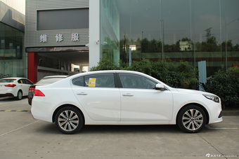 2014款 起亚K4 2.0L自动 LUX 到店实拍