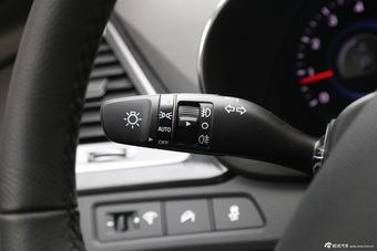 2015款全新胜达2.0T自动四驱智能型 5座