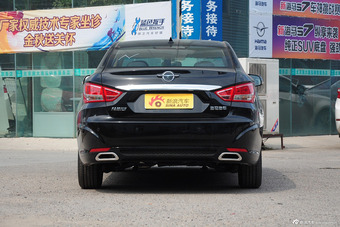 2015款海马福美来1.6L手动智尚型