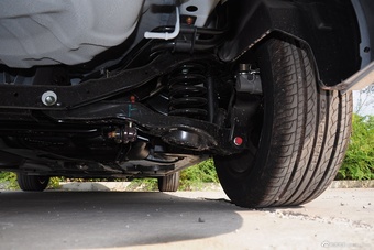 2015款海马福美来1.6L自动品尚型