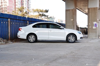 2014款速腾改款1.4TSI自动旗舰版