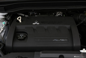 2014款哈弗H6运动版2.4L自动精英型