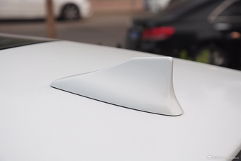 2015款捷豹XJL80周年版