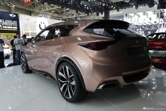 2014款英菲尼迪Q30