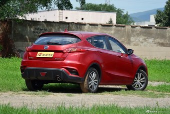 2016款逸动XT 1.6L自动俊酷型