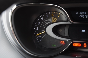 2015款雷诺卡缤1.2T自动豪华型