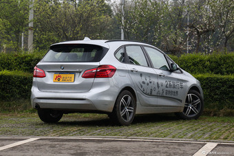2015款宝马2系Active Tourer 218i 1.5T自动运动设计套件