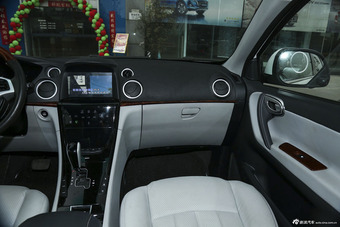 2015款大7 SUV 2.2T自动四驱智尊型