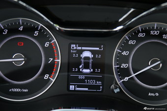 2015款 宝骏560 1.8L手动豪华型