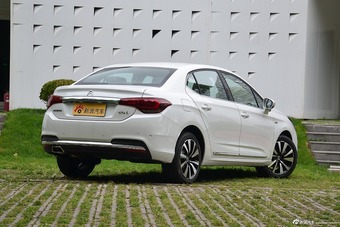 2016款雪铁龙C4L 1.6T自动旗舰型