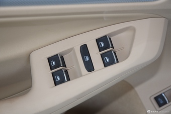 2015款速腾1.6L自动舒适