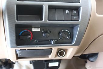  2012 Xiaokang K17 interior