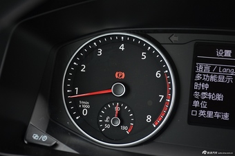 2016款凯路威2.0T自动四驱舒适版9座