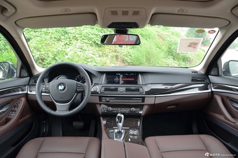 2017款宝马5系2.0T自动528Li豪华设计套装图片