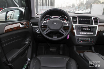 2015款奔驰ML400 4MATIC动感型