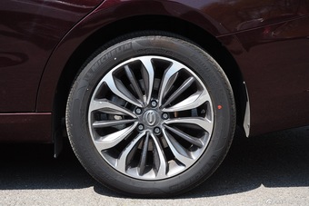 2015款传祺GA6 1.8T自动尊贵版