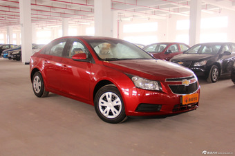 2012款科鲁兹1.6SL手动标准版