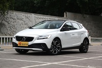 2017款沃尔沃V40 2.0T自动Cross Country T5 AWD 智雅版