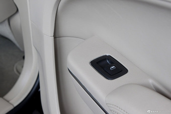 2013款克莱斯勒300C到店实拍