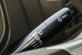 2015款雄师F16 2.0T手动柴油两驱基本型