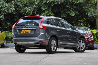 2016款沃尔沃XC60 2.0T自动 T5 AWD智远版